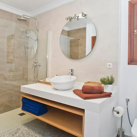 Pilar Πουέρτο Ντελ Κάρμεν